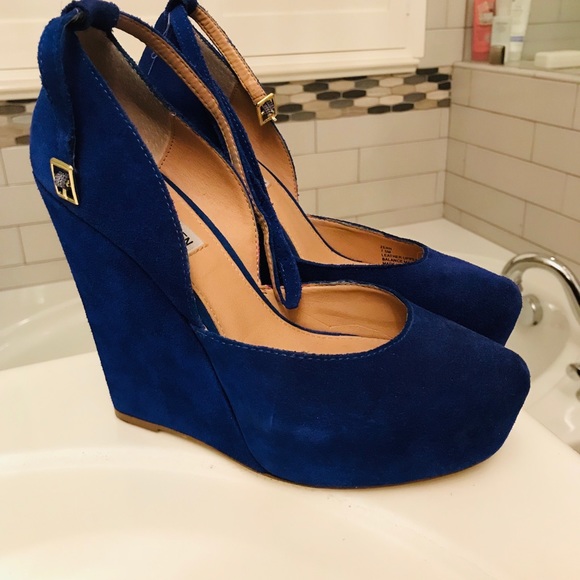 Steve Madden suede wedges - Picture 2 of 4